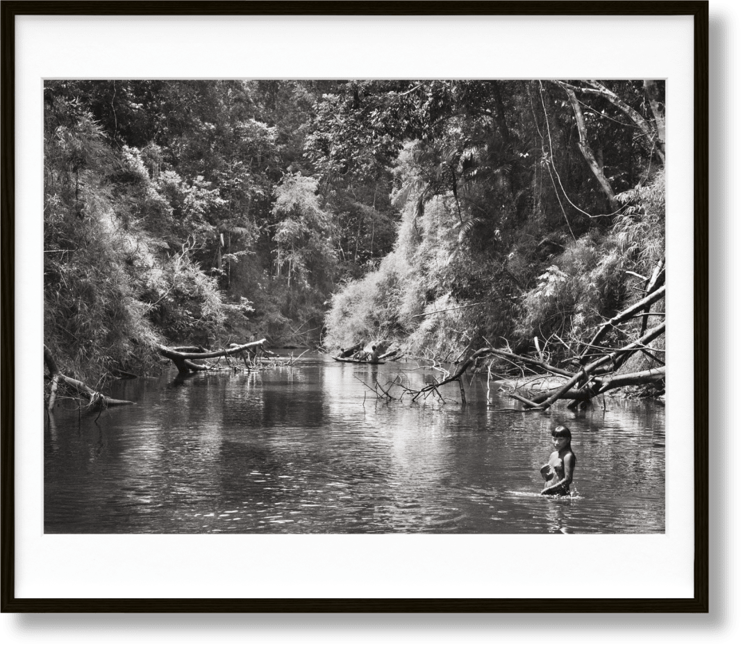 Taschen Sebastião Salgado. Amazônia, Art Edition No. 101–200 ‘young Hatiri Suruwahá Bathes In A Backwater Of