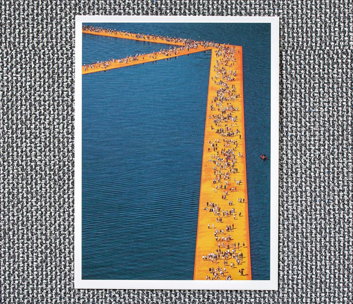 Christo and Jeanne-Claude. Postcard Set