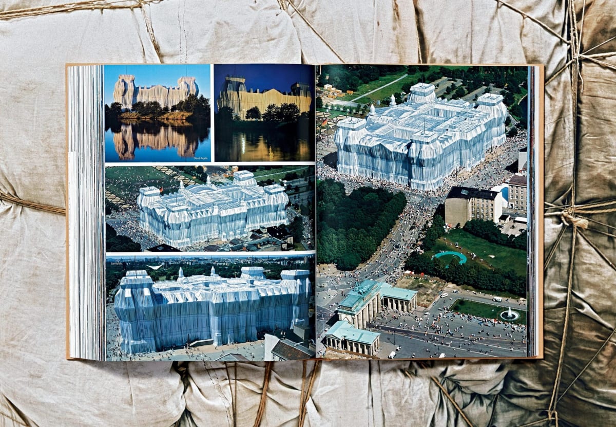 Christo and Jeanne-Claude. Updated Edition