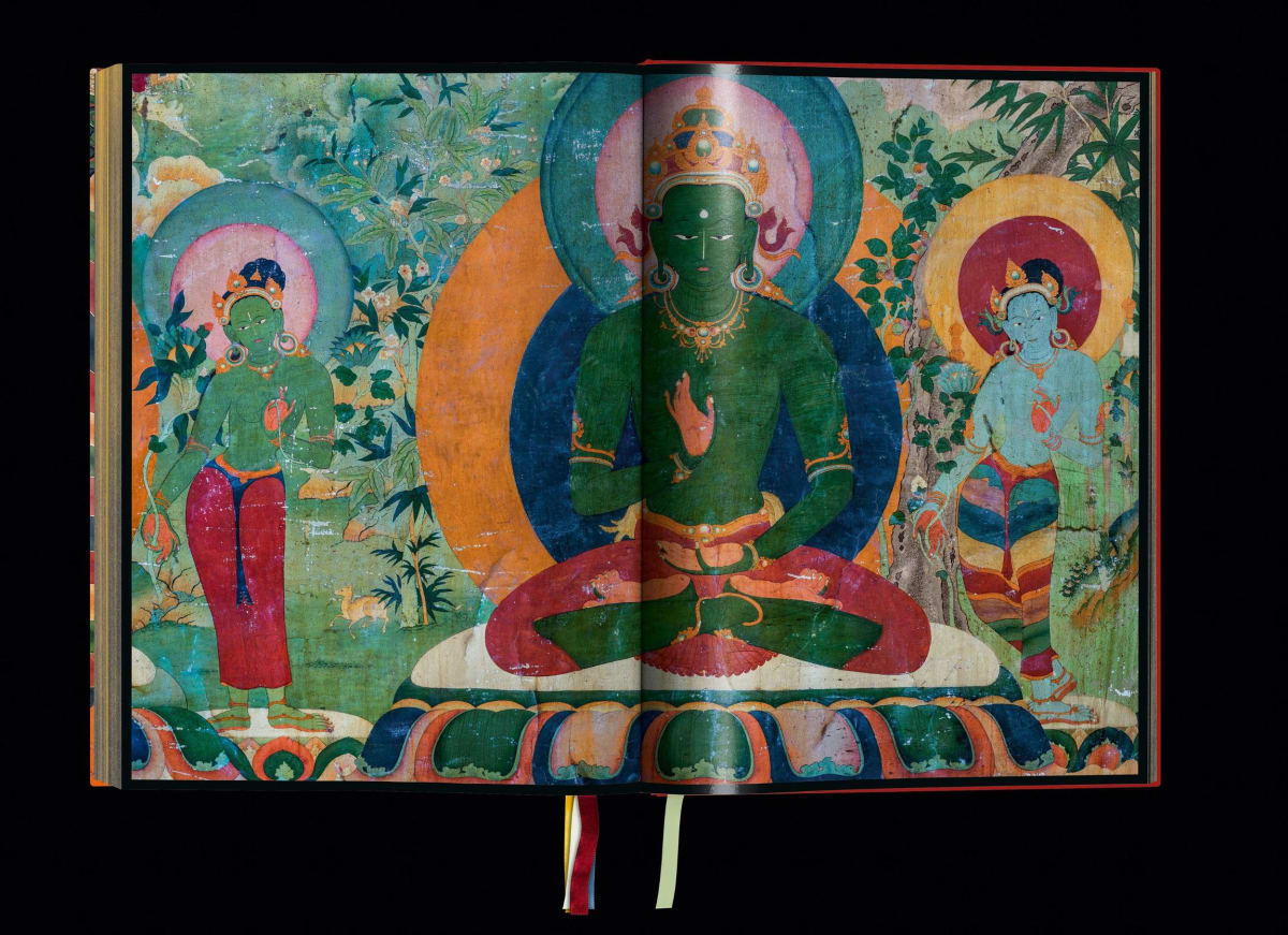 Thomas Laird. Murals of Tibet. Art Edition No. 41–80 ‘Green Tara, Gyantse Kumbum (ca. 1420)’