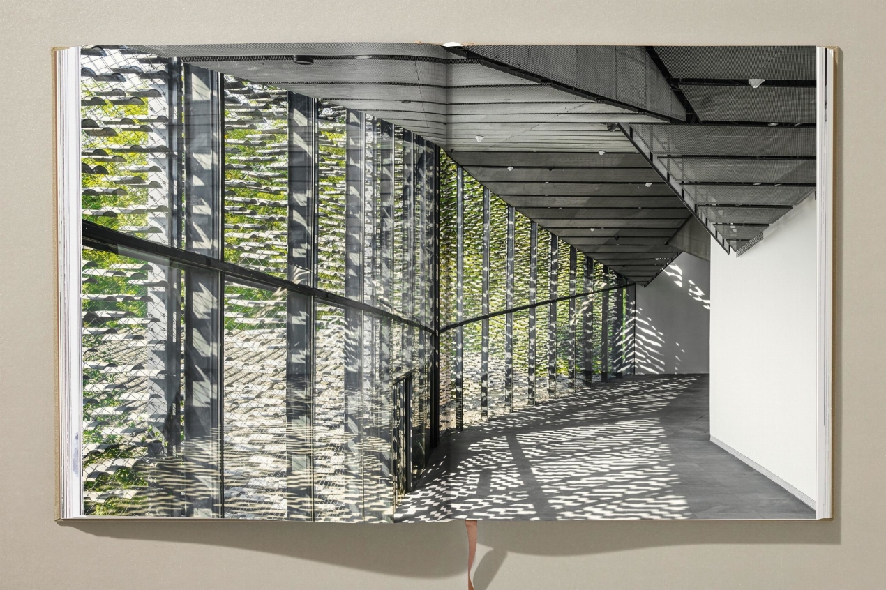 Kengo Kuma - Image 12 of 19