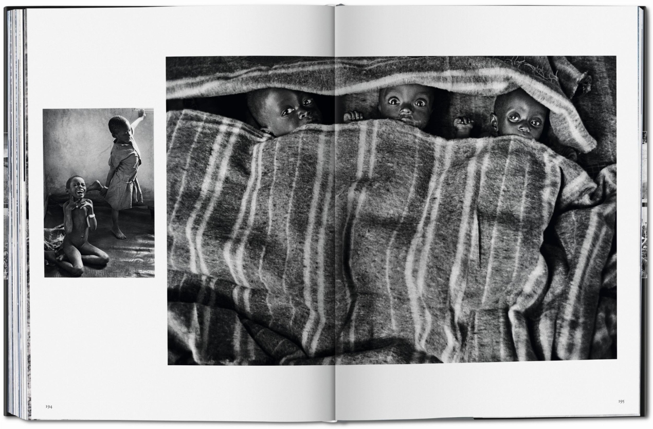 Sebastião Salgado. Exodus - Image 9 of 10