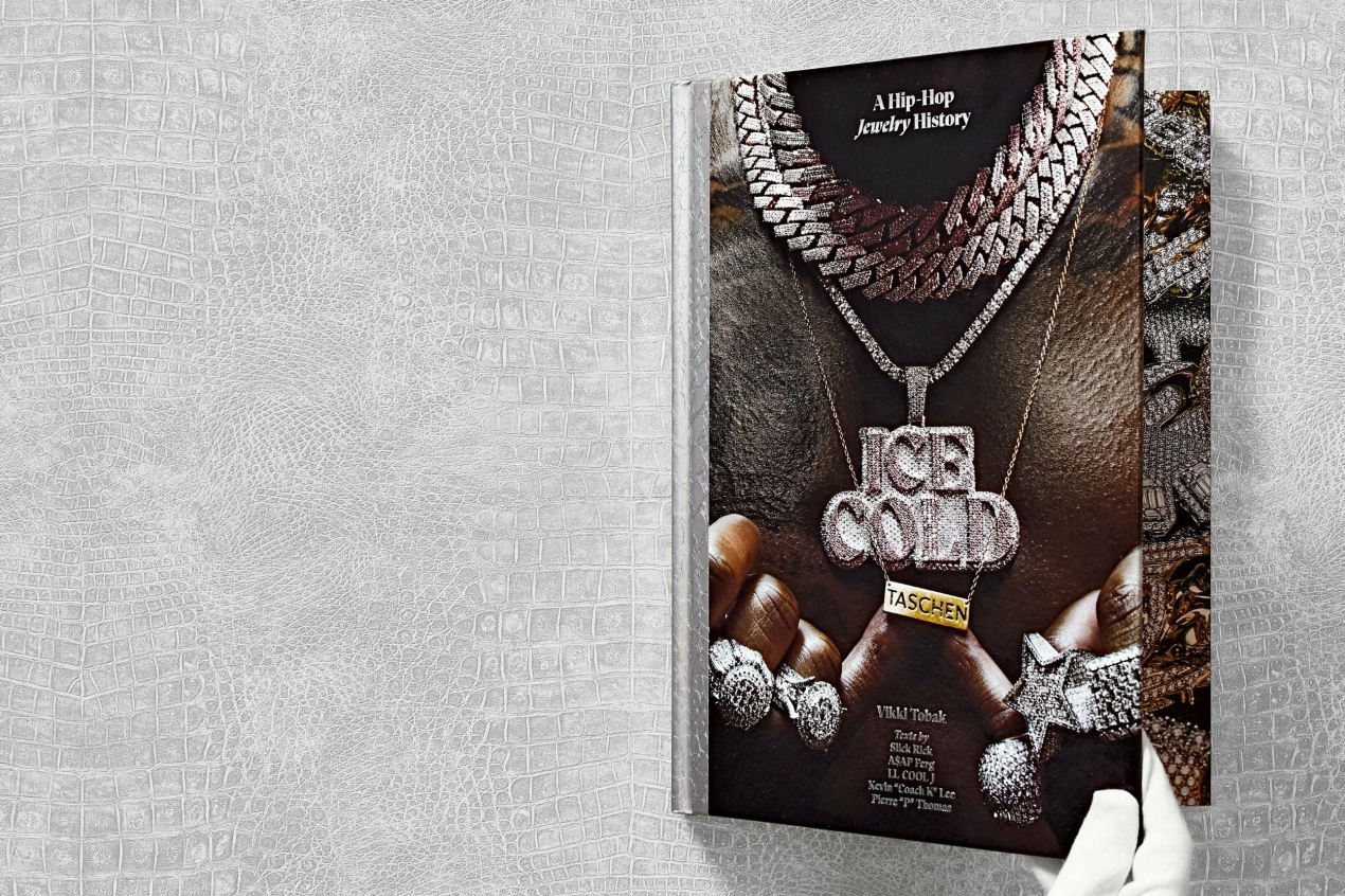 Ice Cold. A Hip-Hop Jewelry History - Image 2 de 23