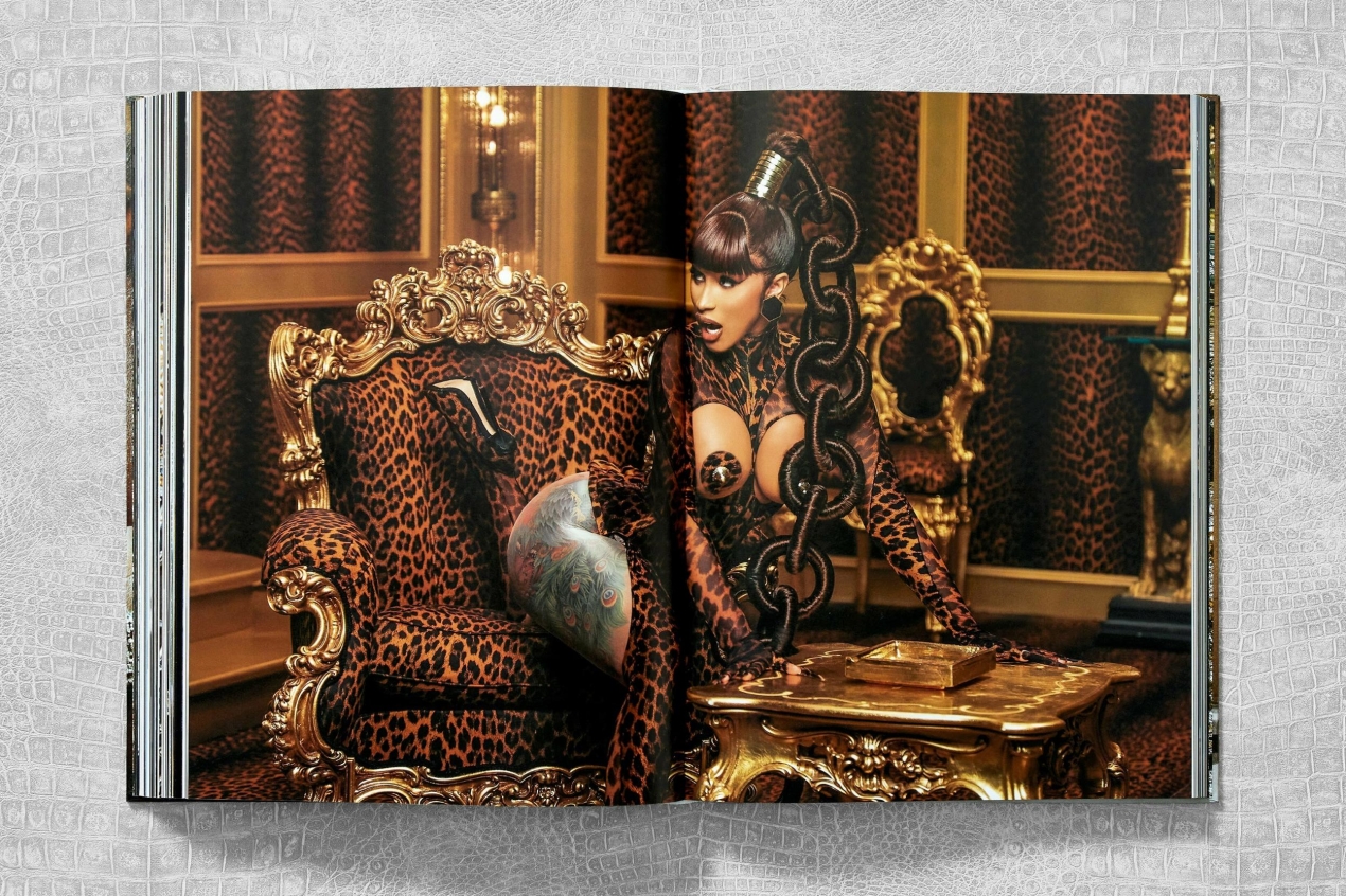 Ice Cold. A Hip-Hop Jewelry History - Image 17 de 23