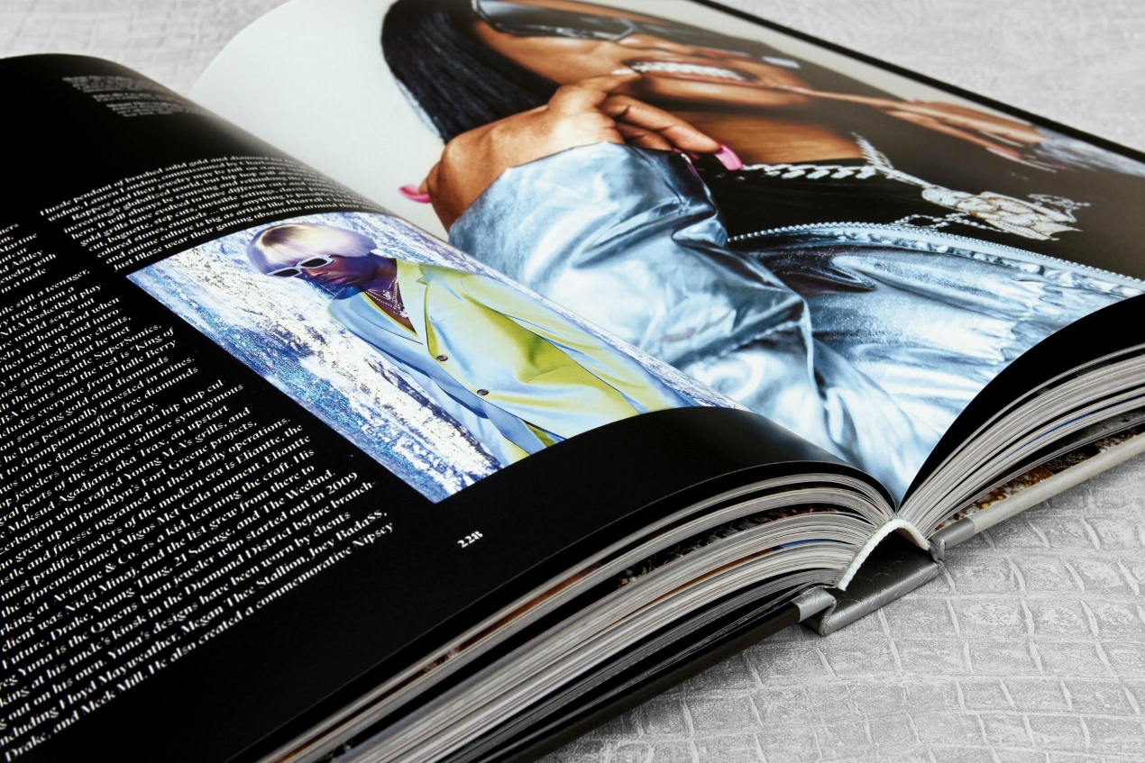 Ice Cold. A Hip-Hop Jewelry History - Image 23 de 23