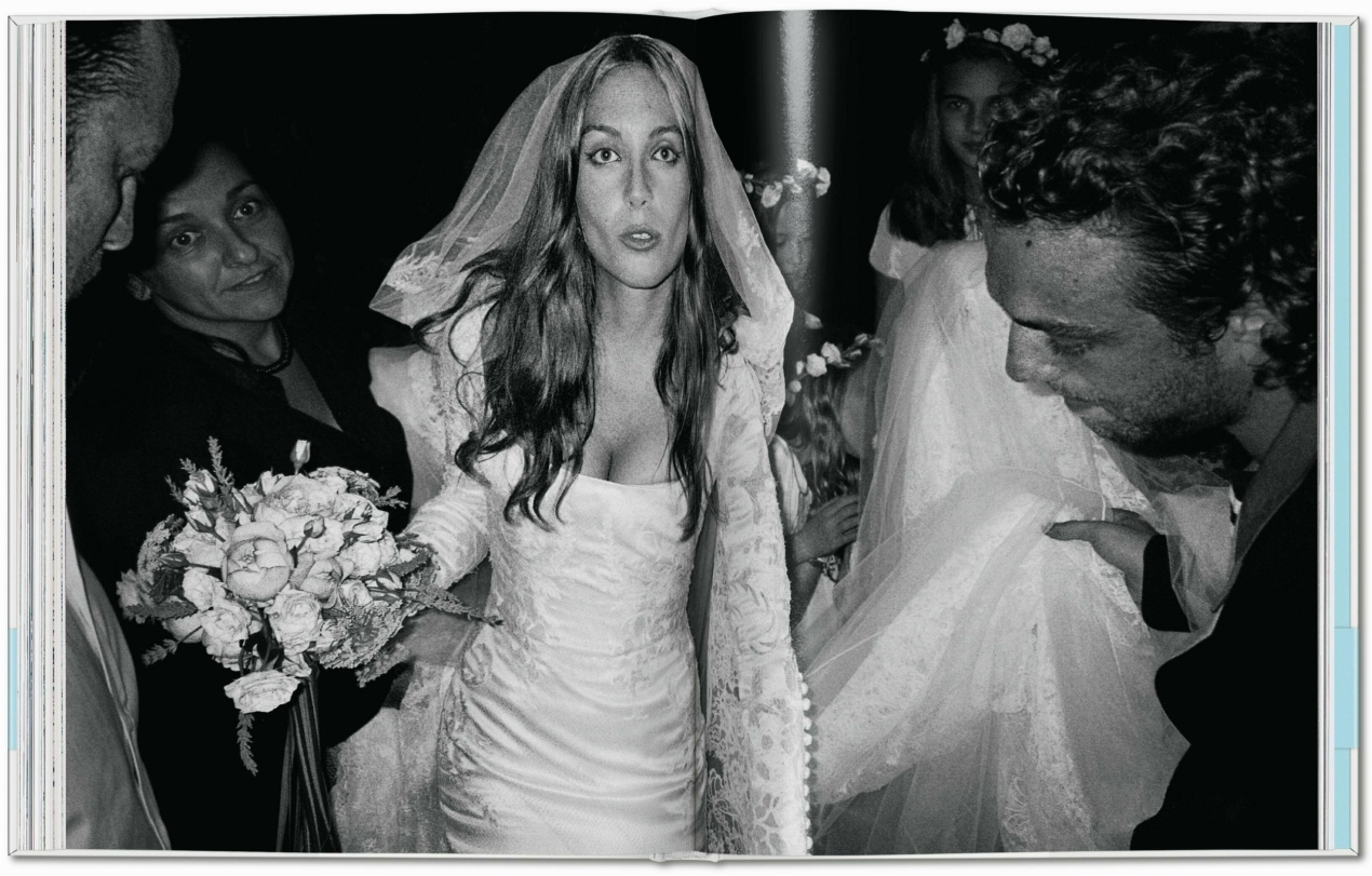 Mario Testino. I Love You. A celebration of weddings - Bild 7 von 9