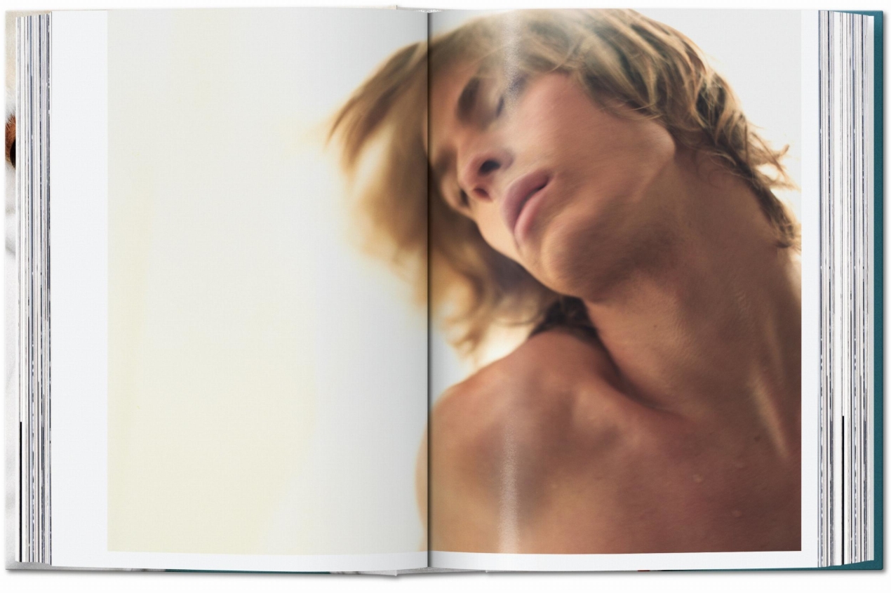 Mario Testino. SIR. 45th Ed. - Image 3 de 8