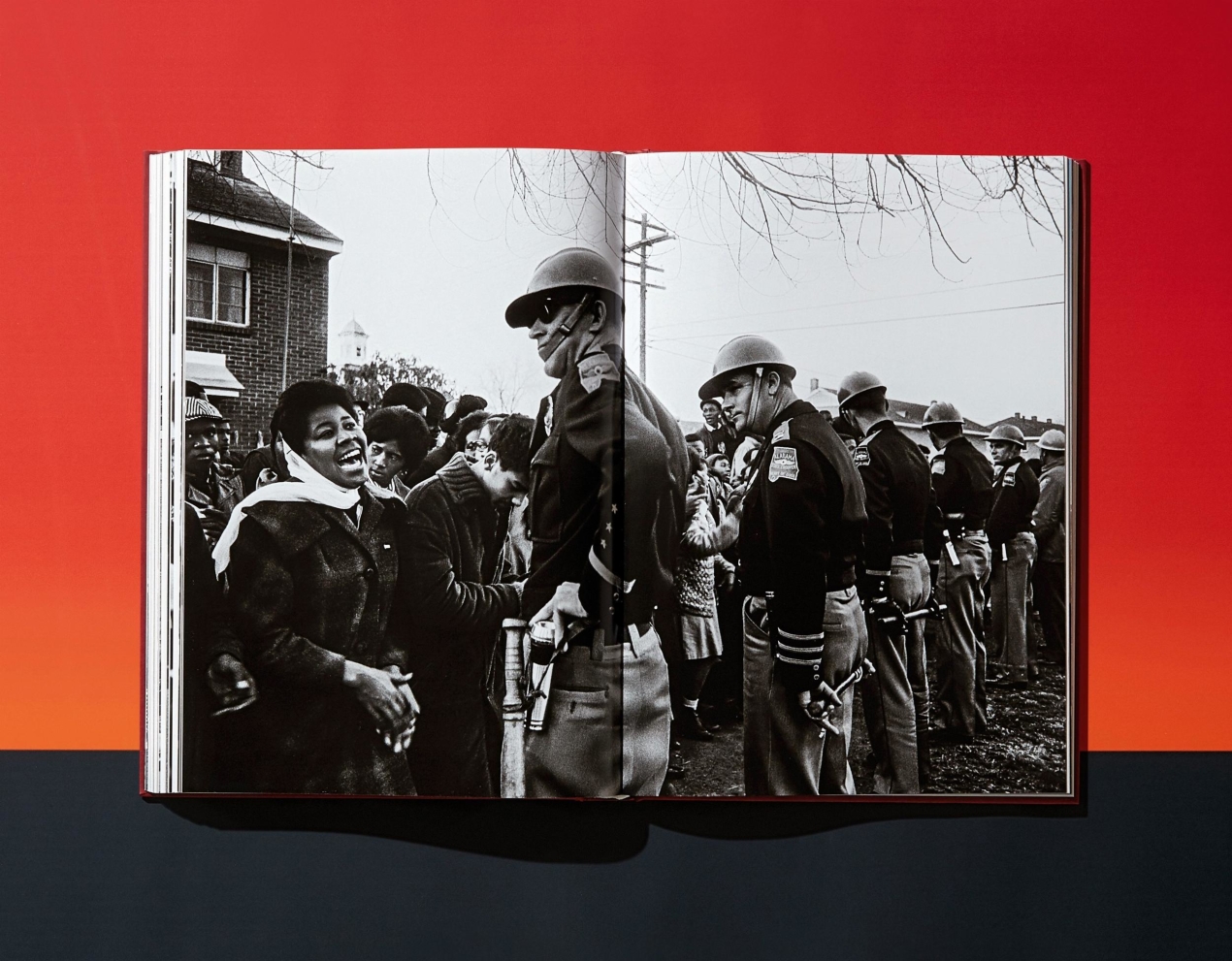 James Baldwin. The Fire Next Time, Art Edition No. 1–50, Steve Schapiro ‘Martin Luther King Jr.’ - Bild 15 von 20