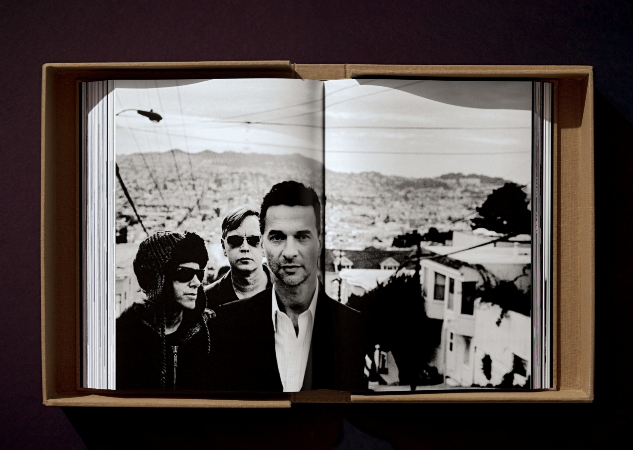 Depeche Mode by Anton Corbijn - Image 13 de 20