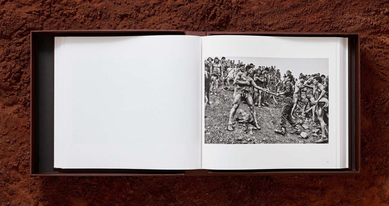 Sebastião Salgado. Gold, Art Edition, ‘Brasil, 1986’ - Bild 12 von 24