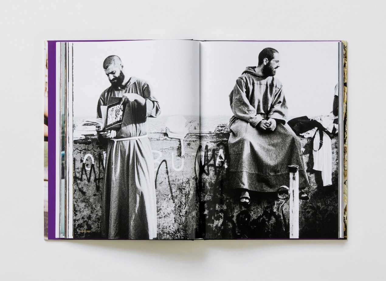 Mario Testino. Ciao, Art Edition No. 1-100 'Amalfi, 2002' - Image 12 of 19