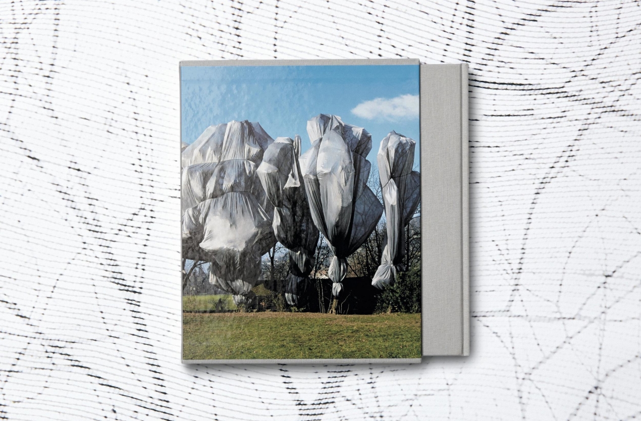 Christo and Jeanne-Claude. Wrapped Trees. Basel 1997–1998 - Immagine 2 di 16