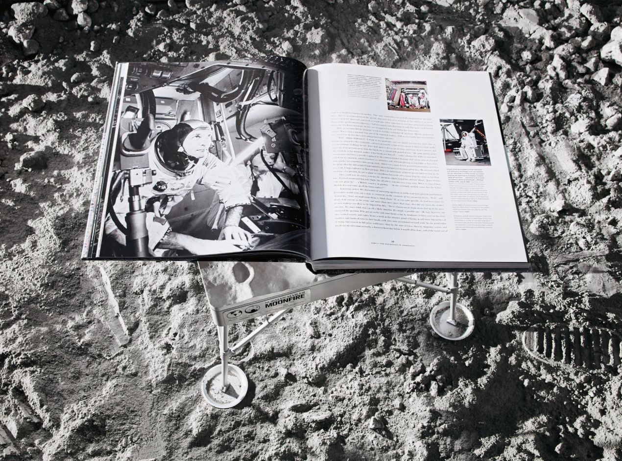 Norman Mailer, Marc Newson. MoonFire, Lunar Rock Edition No. 1,968 ‘NWA 4936’ - Bild 11 von 25