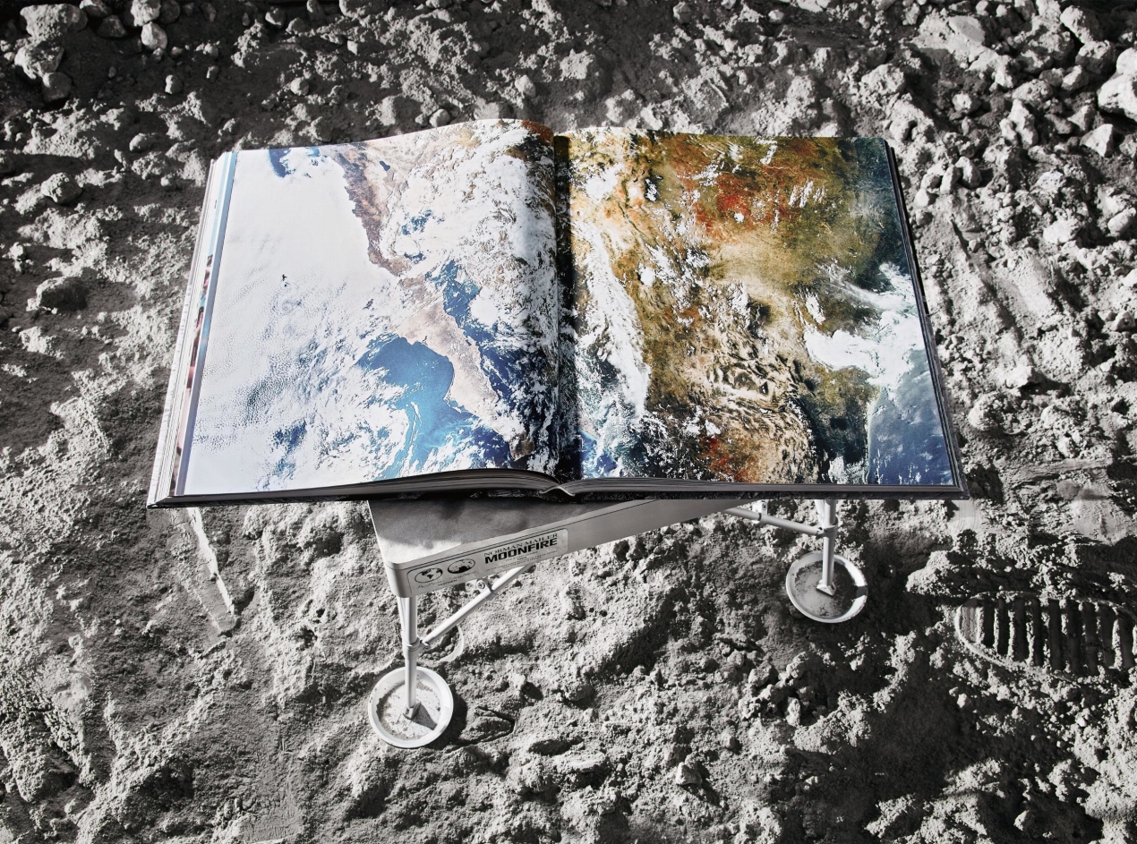 Norman Mailer, Marc Newson. MoonFire, Lunar Rock Edition No. 1,968 ‘NWA 4936’ - Bild 16 von 25