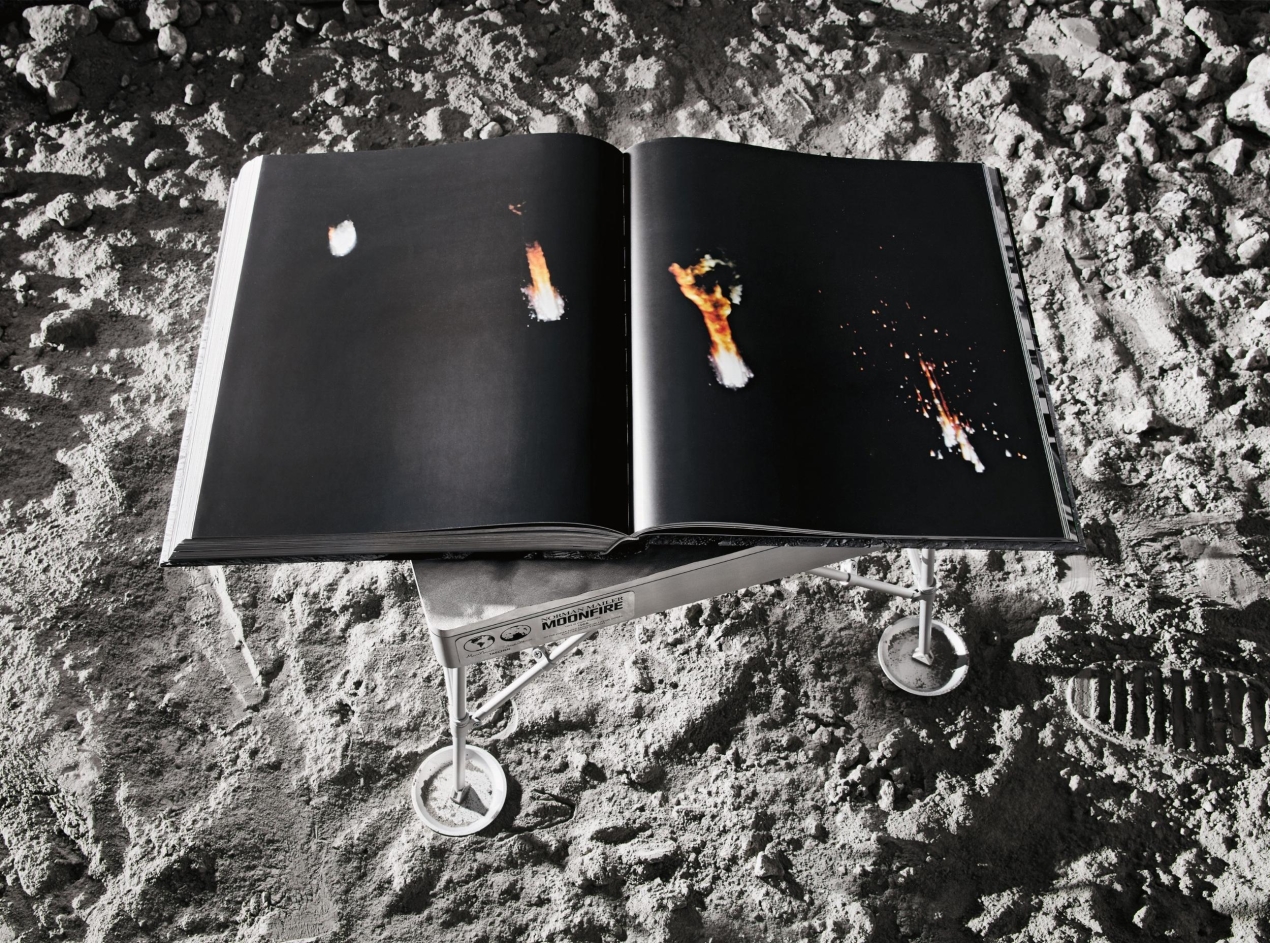 Norman Mailer, Marc Newson. MoonFire, Lunar Rock Edition No. 1,968 ‘NWA 4936’ - Bild 17 von 25
