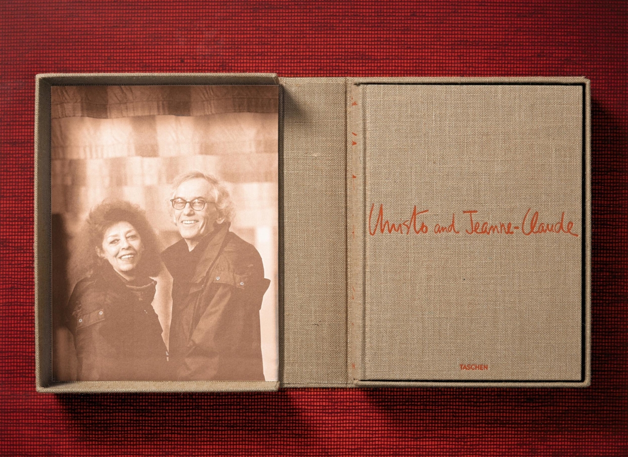 Christo and Jeanne-Claude. Art Edition B. No. 7–100 - Image 4 of 14