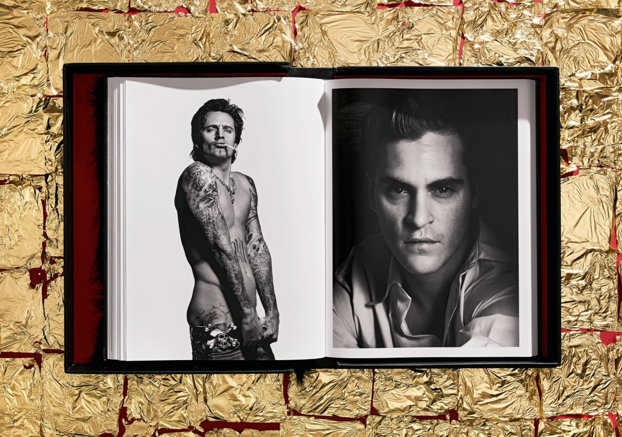 Albert Watson. Kaos - Image 14 of 21