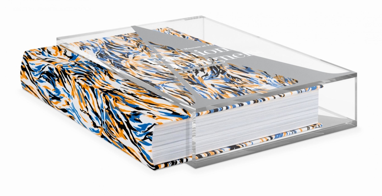 Fashion Designers A-Z. Stella McCartney Edition - Image 2 of 11