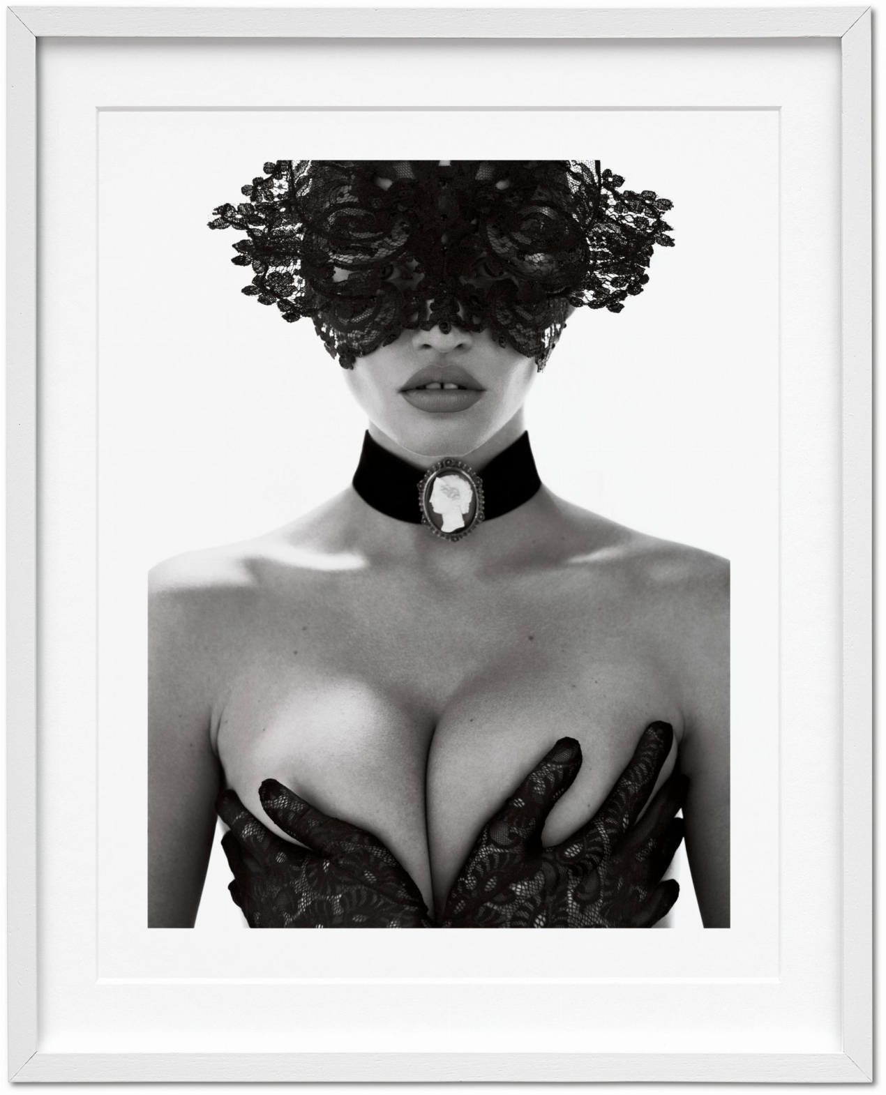 Mert Alas and Marcus Piggott. Art Edition No. 1–125 ‘Lara Stone’ - Image 2 of 4