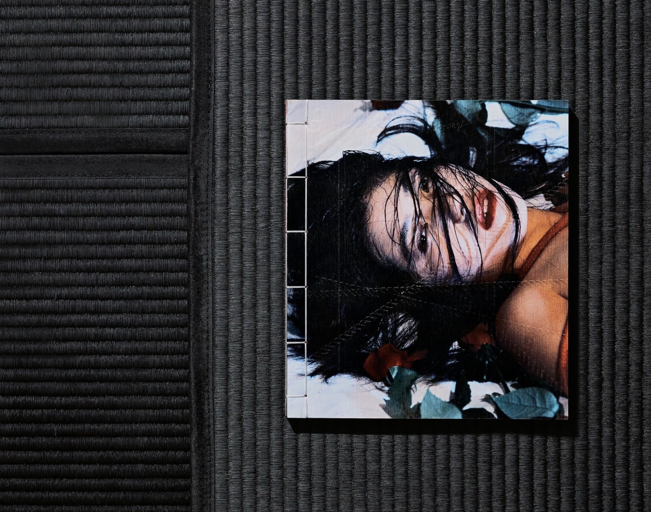 Nobuyoshi Araki. Bondage - Bild 15 von 27