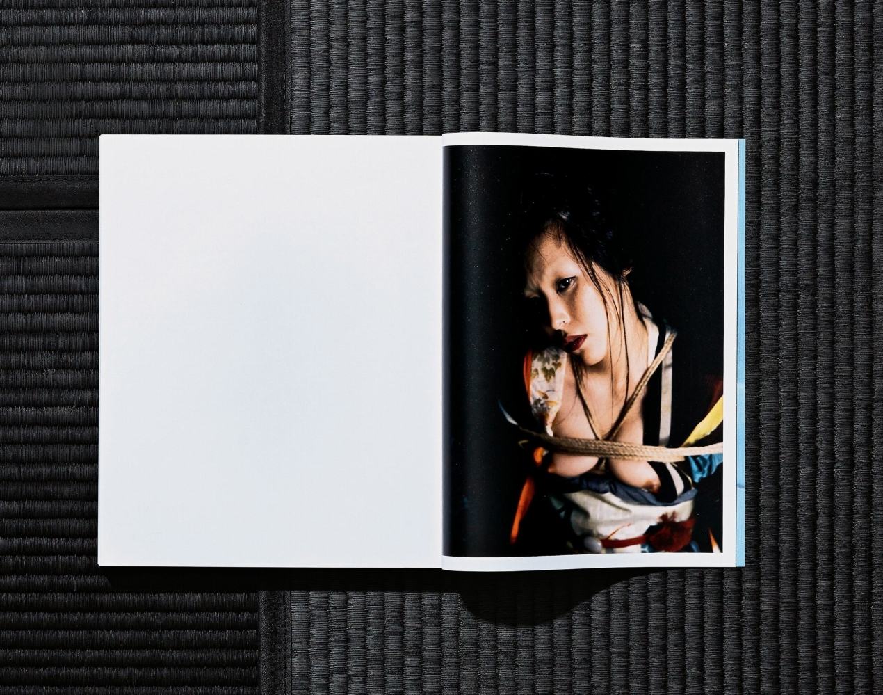 Nobuyoshi Araki. Bondage - Bild 24 von 27