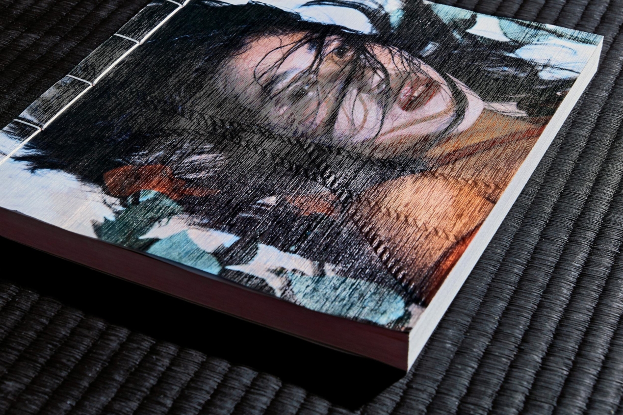 Nobuyoshi Araki. Bondage - Bild 27 von 27