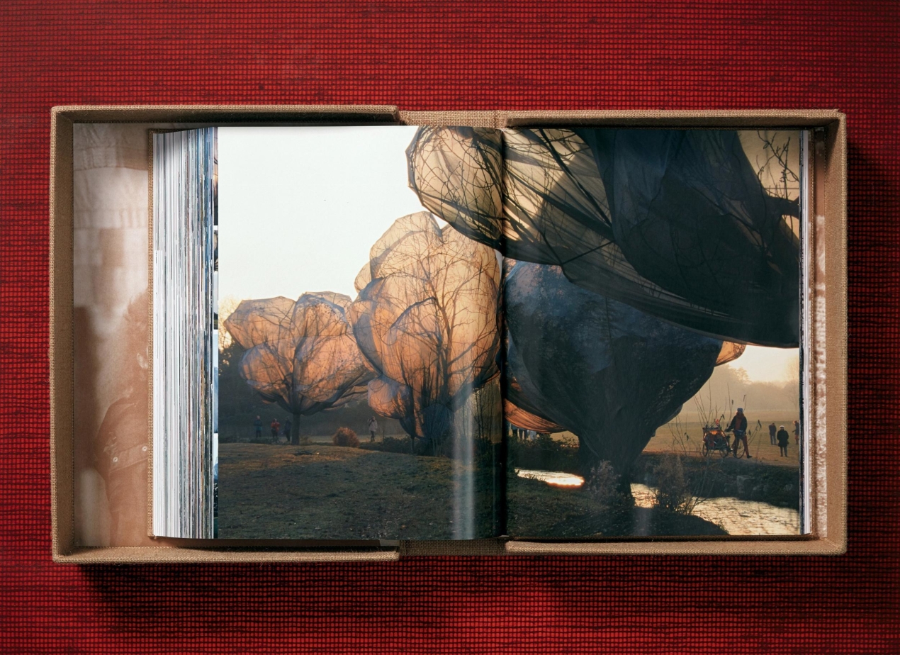 Christo and Jeanne-Claude. Art Edition B. No. 7–100 - Image 13 of 14