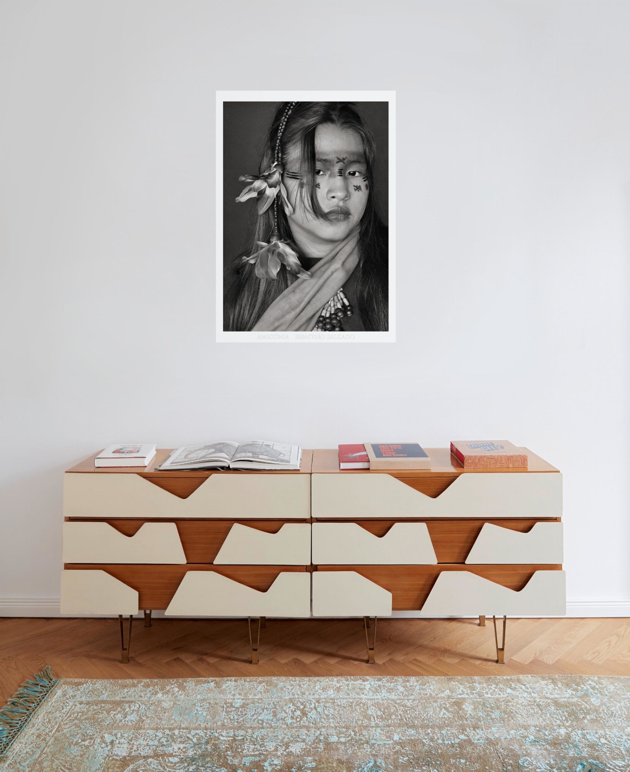 Sebastião Salgado. Amazônia. Poster ‘Ashaninka Girl’ - Bild 2 von 2