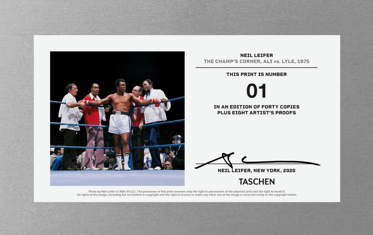 Neil Leifer. Homage to Ali. 'Ali vs. Lyle, The Champ's Corner, 1975' - Immagine 2 di 5