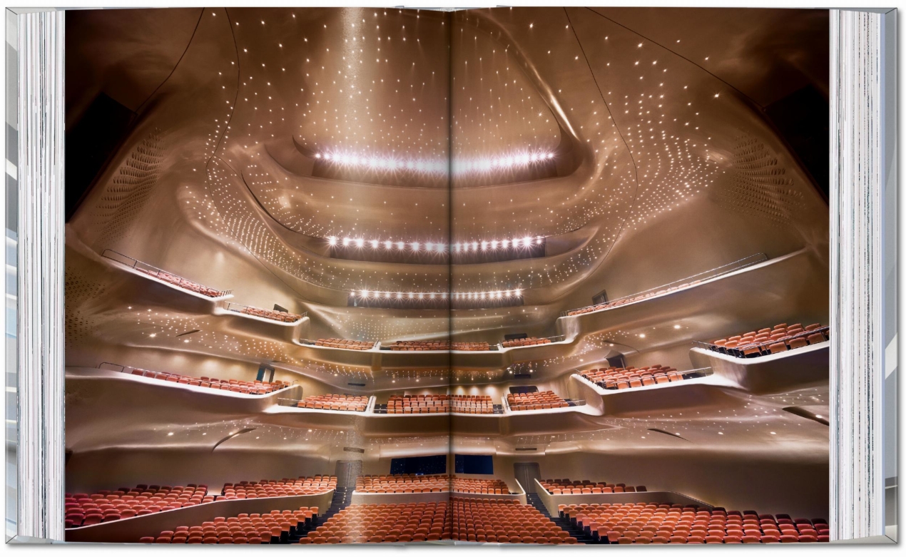 Zaha Hadid. Complete Works 1979–Today. 45th Ed. - Image 3 of 9