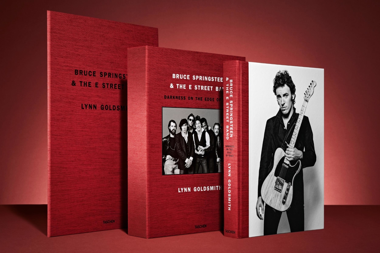 Lynn Goldsmith. Bruce Springsteen & The E Street Band. Art Edition No. 1–100 ‘Bruce, Studio Portrait, 1978’ - Image 2 of 21