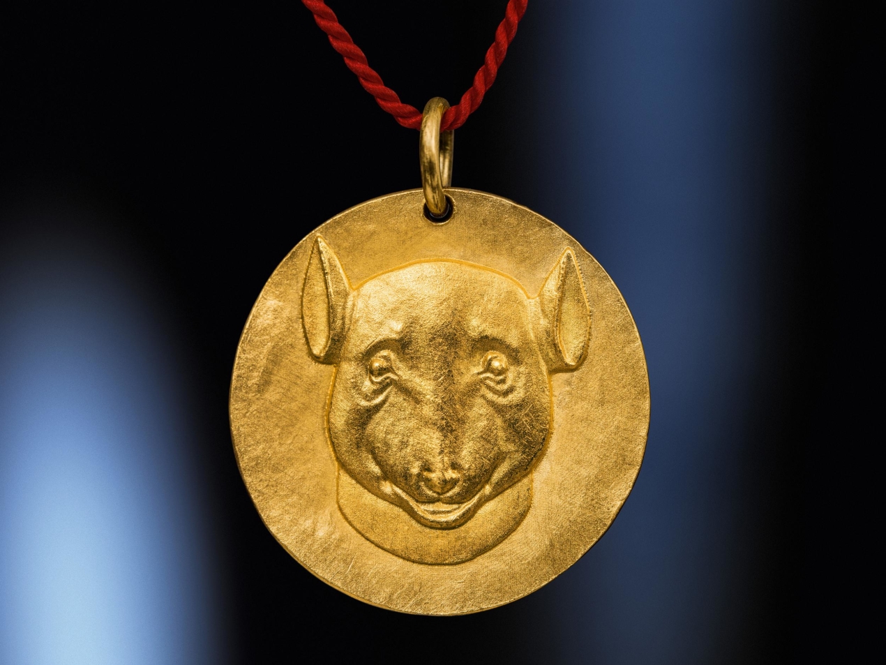 Ai Weiwei. Zodiac Charm ‘Rat’ - Image 2 of 6