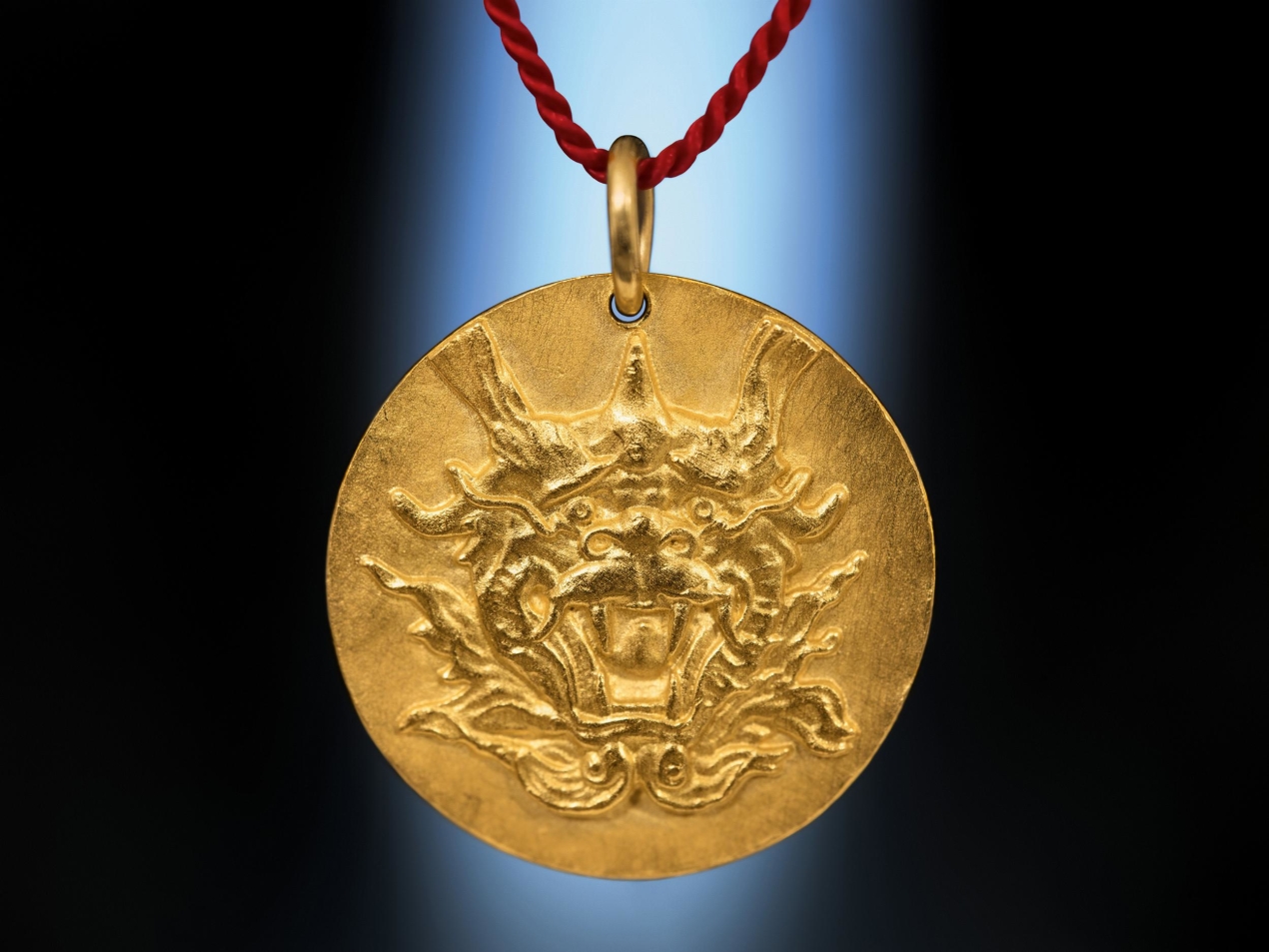 Ai Weiwei. Zodiac Charm ‘Dragon’ - Image 2 de 6