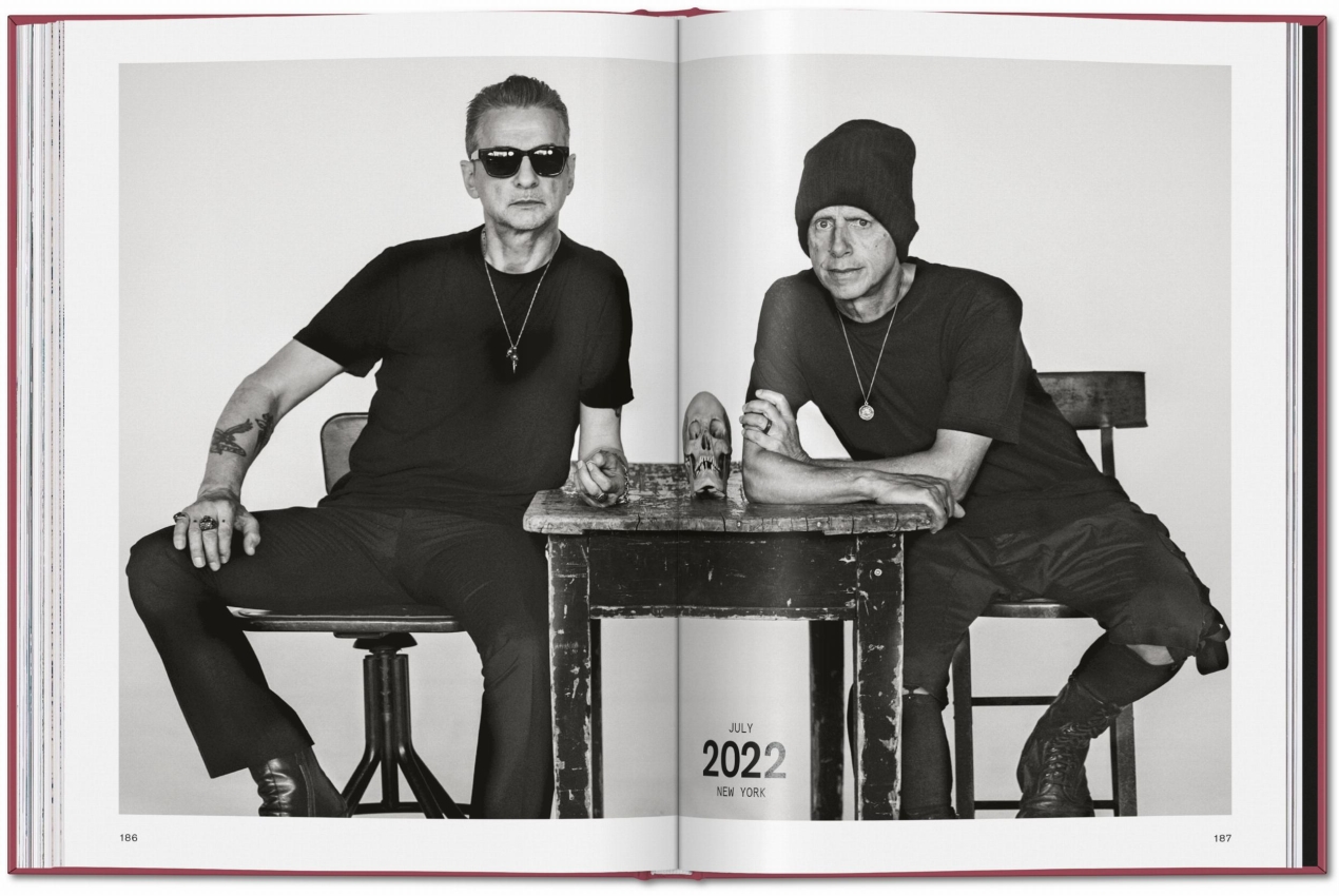 Depeche Mode by Anton Corbijn - Bild 9 von 9