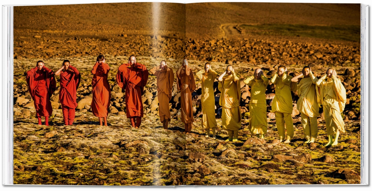 Issey Miyake - Imagen 9 de 18