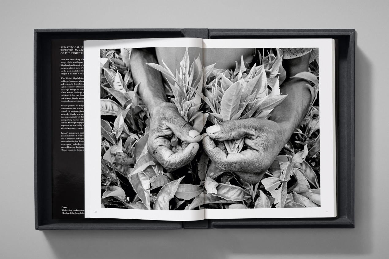 Sebastião Salgado. Workers. Art Edition No. 1–100 ‘Fishermen, Trapani, Italy, 1991’ - Imagen 5 de 18