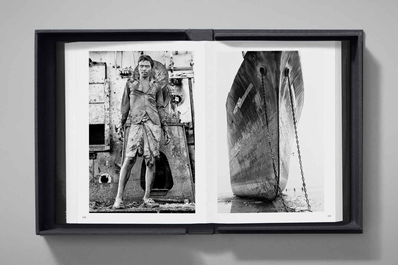 Sebastião Salgado. Workers. Art Edition No. 1–100 ‘Fishermen, Trapani, Italy, 1991’ - Imagen 10 de 18