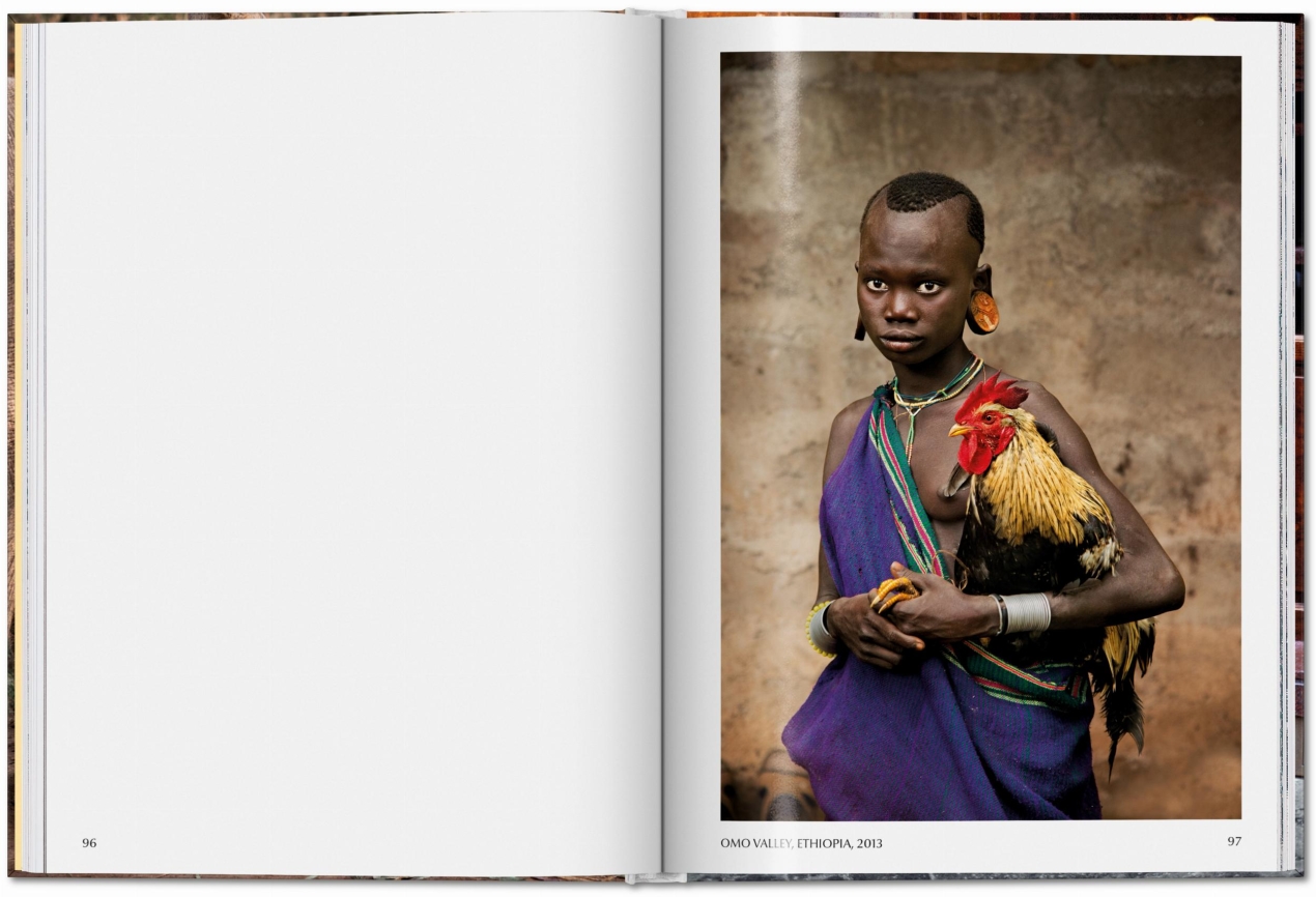 Steve McCurry. Animals - Image 6 de 9