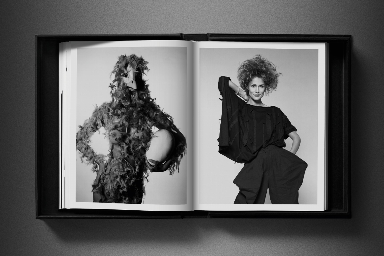 David Bailey. Eighties. Art Edition No. 1–100, ‘Yves Saint Laurent’, 1981 - Immagine 10 di 27