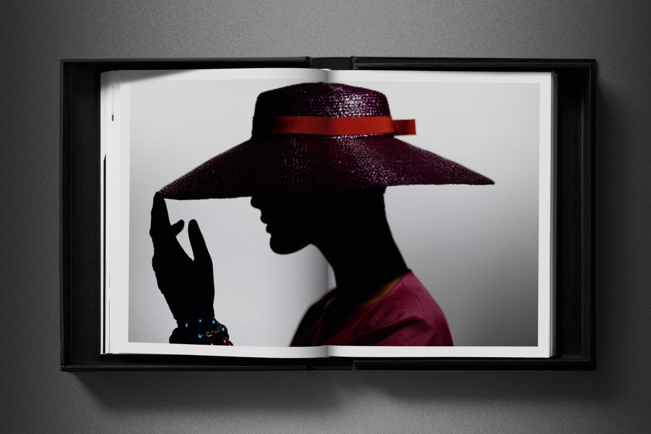 David Bailey. Eighties. Art Edition No. 1–100, ‘Yves Saint Laurent’, 1981 - Immagine 11 di 27