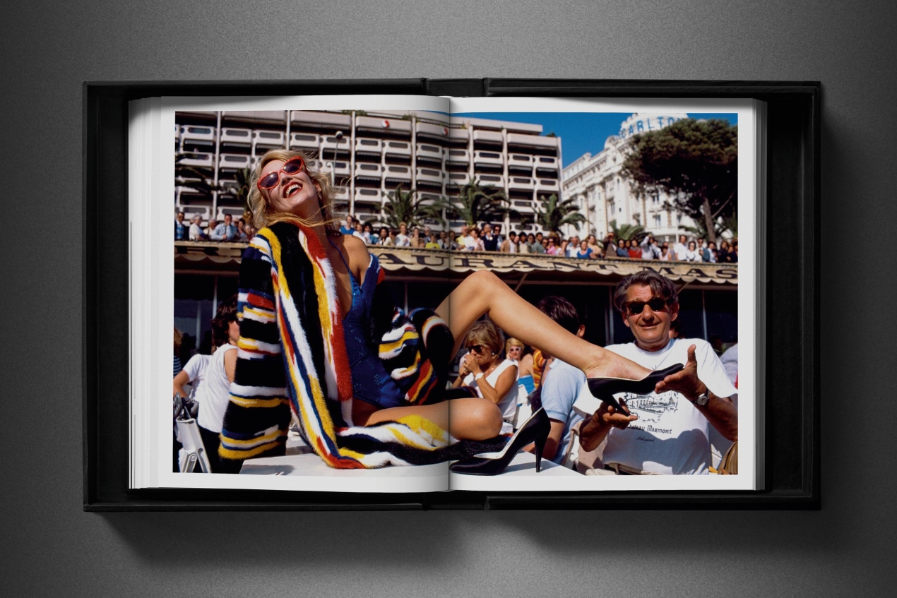 David Bailey. Eighties. Art Edition No. 1–100, ‘Yves Saint Laurent’, 1981 - Immagine 14 di 27