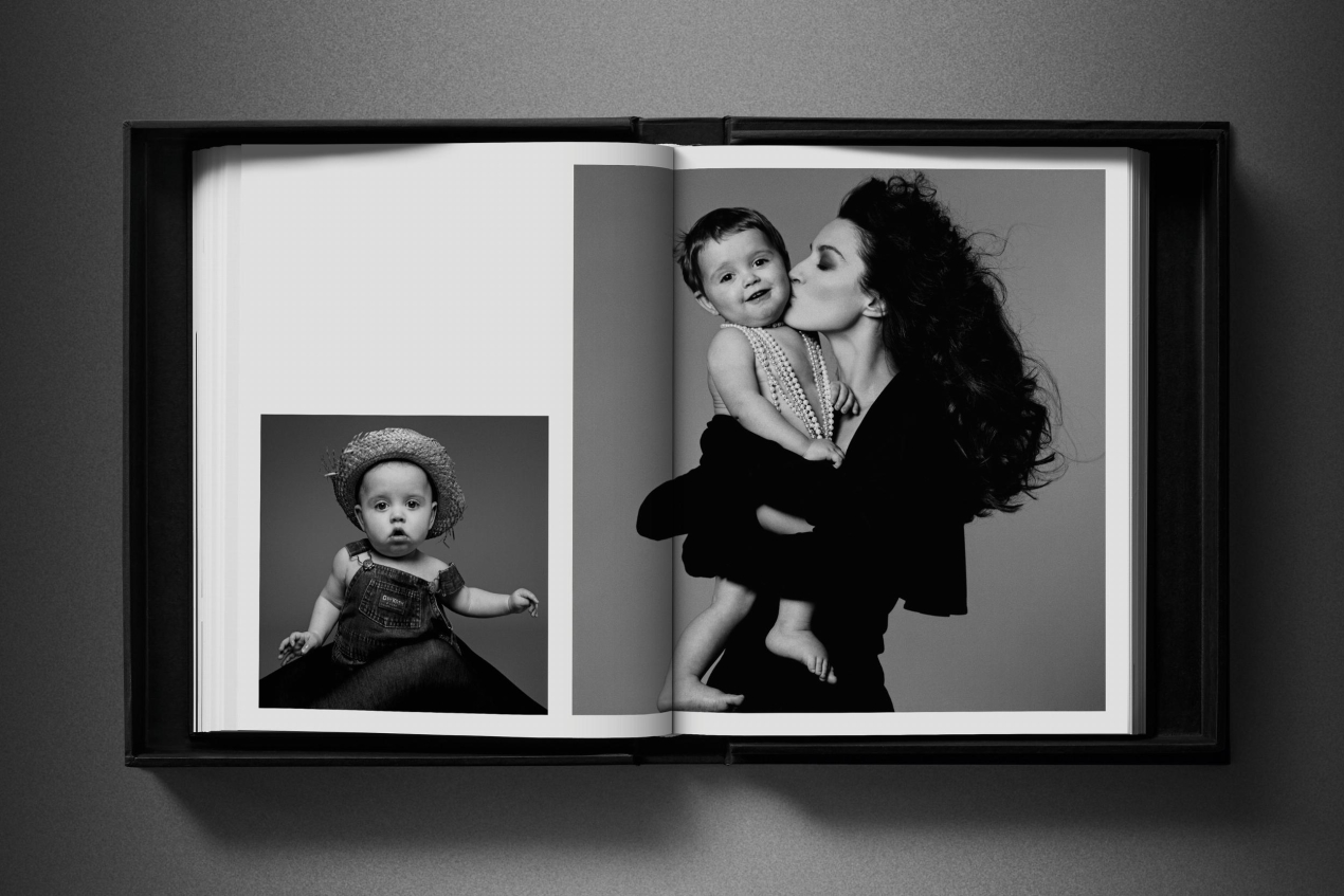 David Bailey. Eighties. Art Edition No. 1–100, ‘Yves Saint Laurent’, 1981 - Immagine 18 di 27