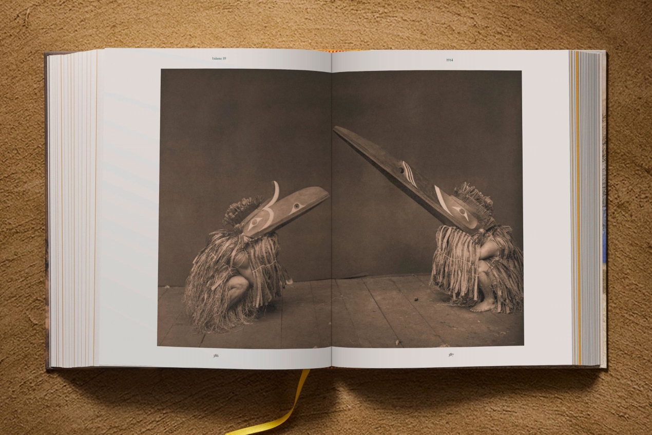 Edward S. Curtis. The North American Indian. The Complete Portfolios - Bild 16 von 19