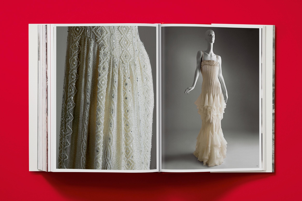 Valentino. A Grand Italian Epic - Image 17 de 19