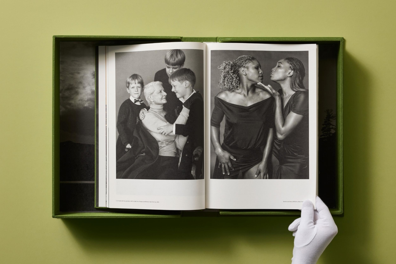 Bruce Weber. Art Edition No. 101–200, ‘Michael St. Pierre with Bonkers, Thousand Oaks, California’, 2004 - Image 7 de 33