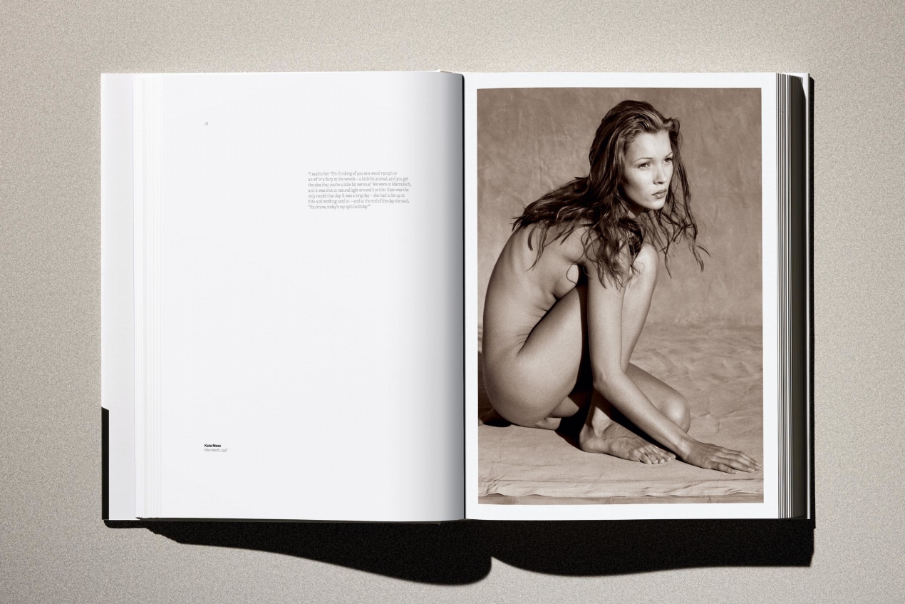 Albert Watson. Kaos. 2nd Edition. Art Edition No. 101–150, 'Christy Turlington (Smoke), New York City', 1990 - Image 13 of 31