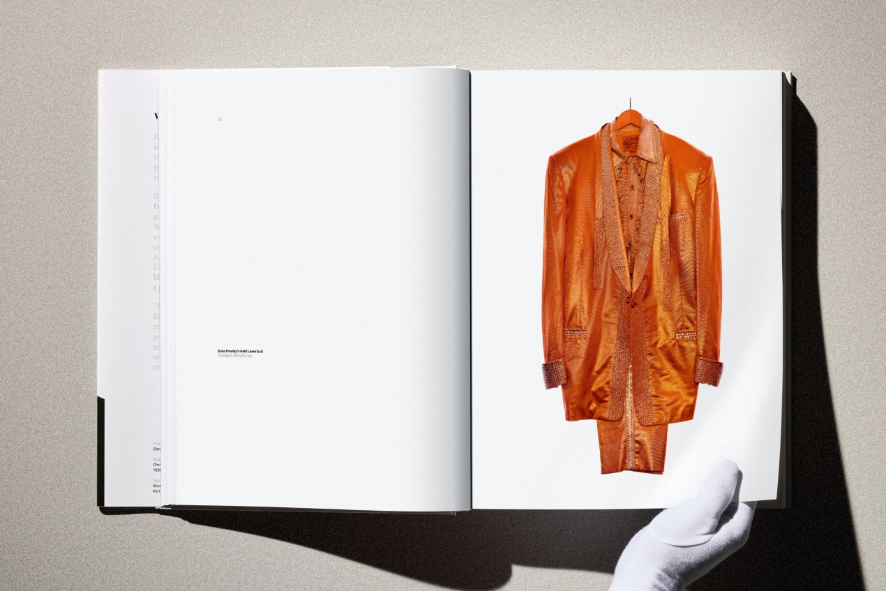 Albert Watson. Kaos. 2nd Edition. Art Edition No. 151–200, 'Keith Richards, New York City', 1988 - Image 12 of 31