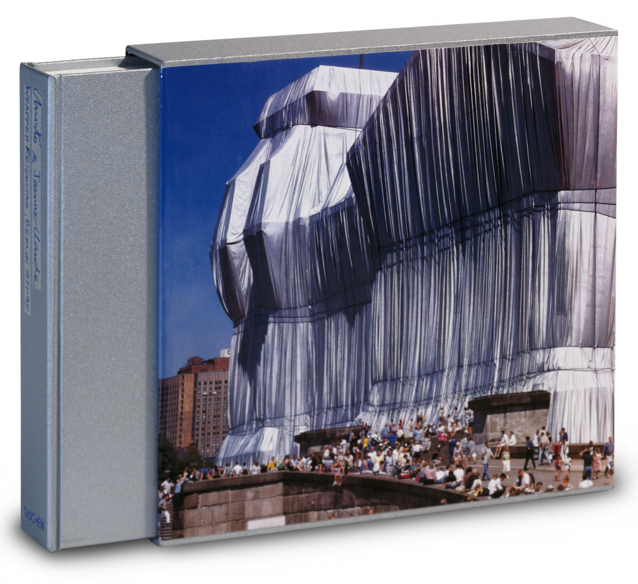 Christo and Jeanne-Claude. Wrapped Reichstag. Berlin 1971–1995 - Imagen 1 de 19