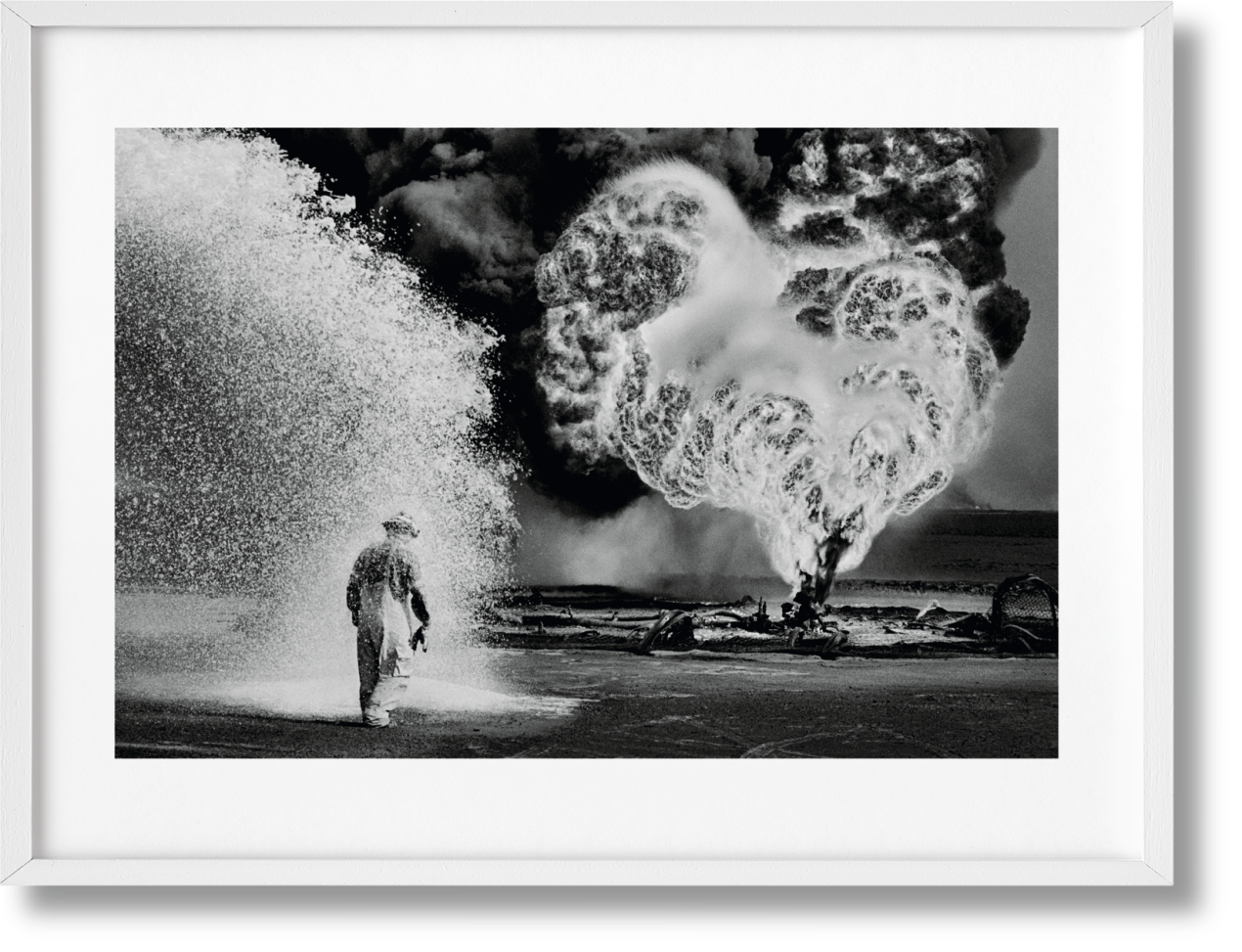 Sebastião Salgado. Kuwait. A Desert on Fire, Art Edition - Immagine 1 di 18