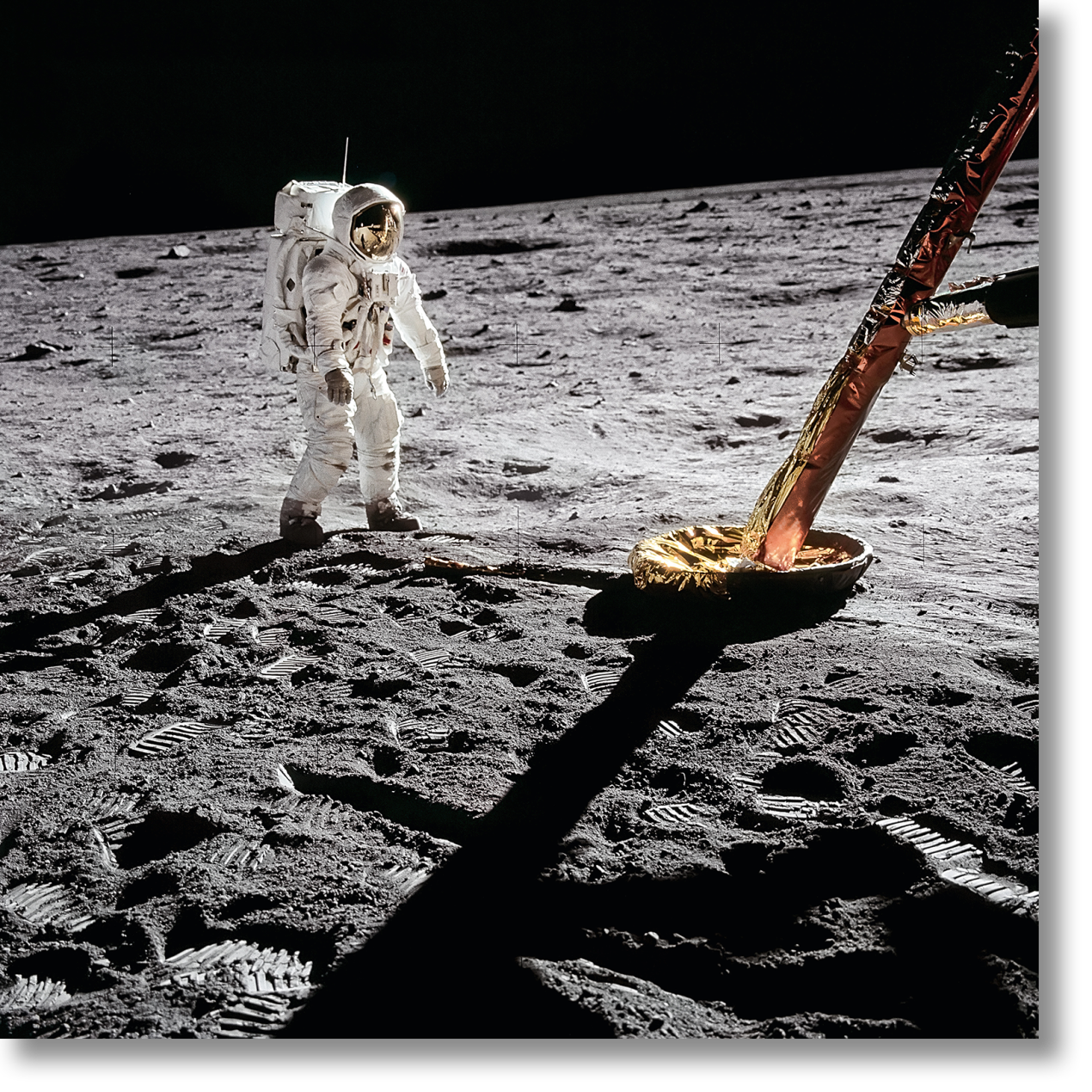Buzz Aldrin. Apollo 11. ‘Inspecting the Eagle’ - Bild 1 von 7